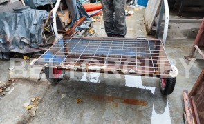 Тележка распределительная для нанесения сухого упрочнителя бетона (топпинга) BR100
